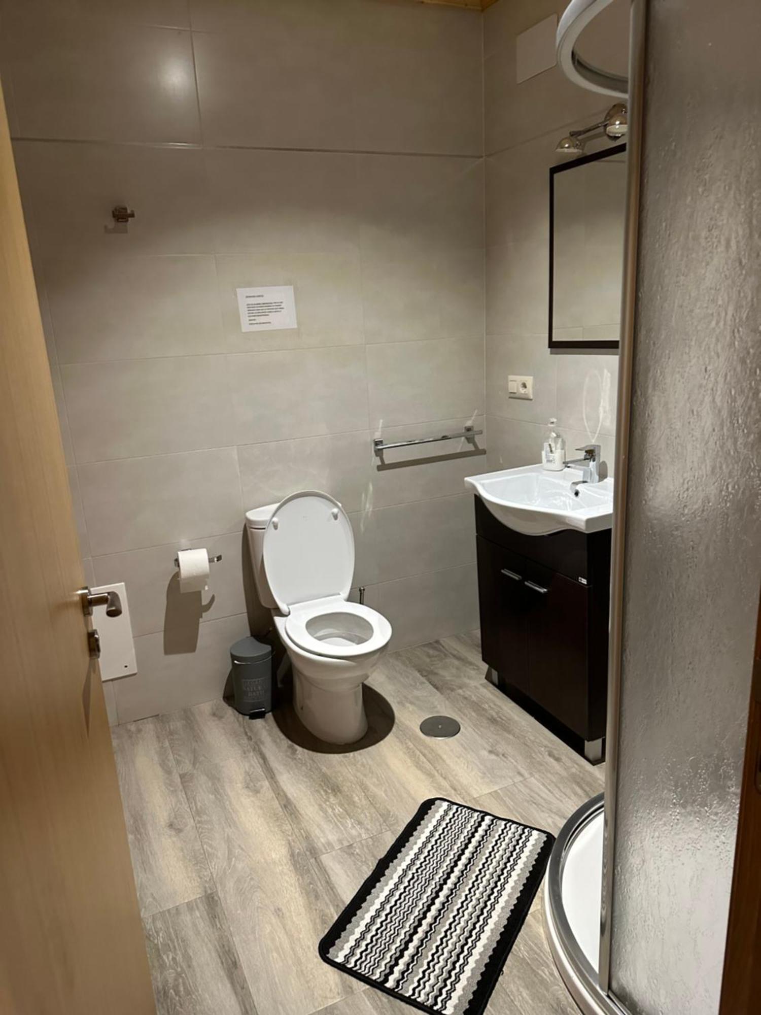 El Camino Apartment Laza Luaran gambar
